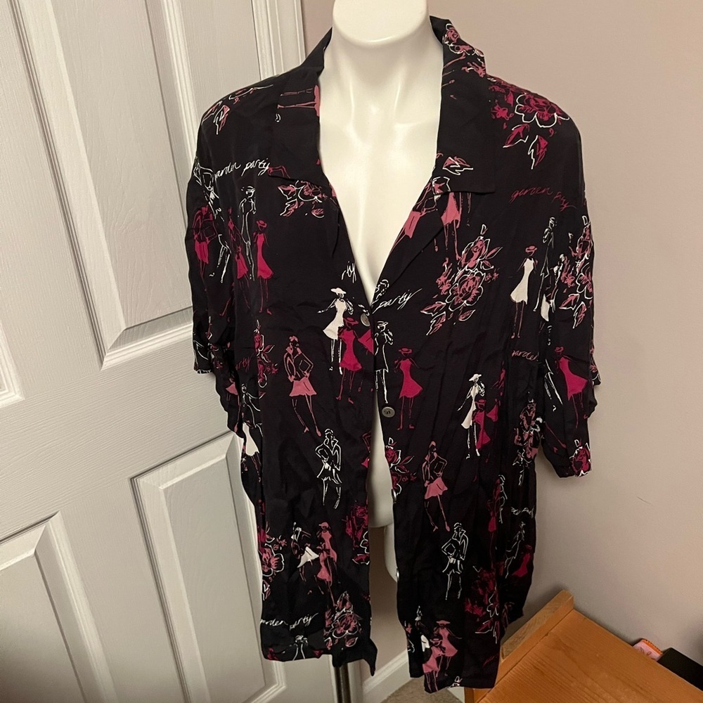 Like new Avid Dart women in dresses collared top